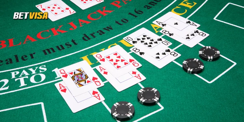 Blackjack kết hợp may mắn và chiến thuật.